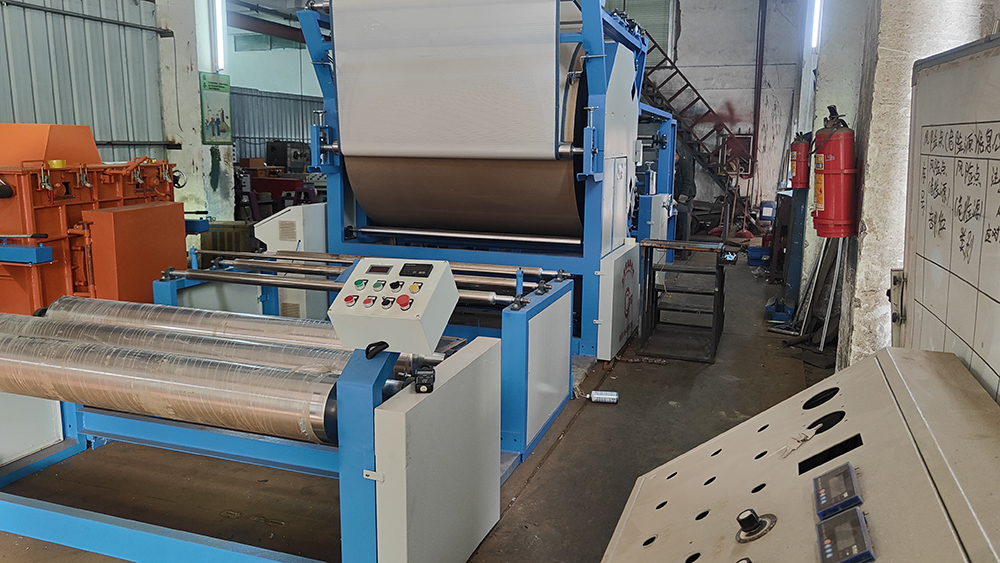 雙膠槽網(wǎng)帶的復合機具有哪些主要特點？